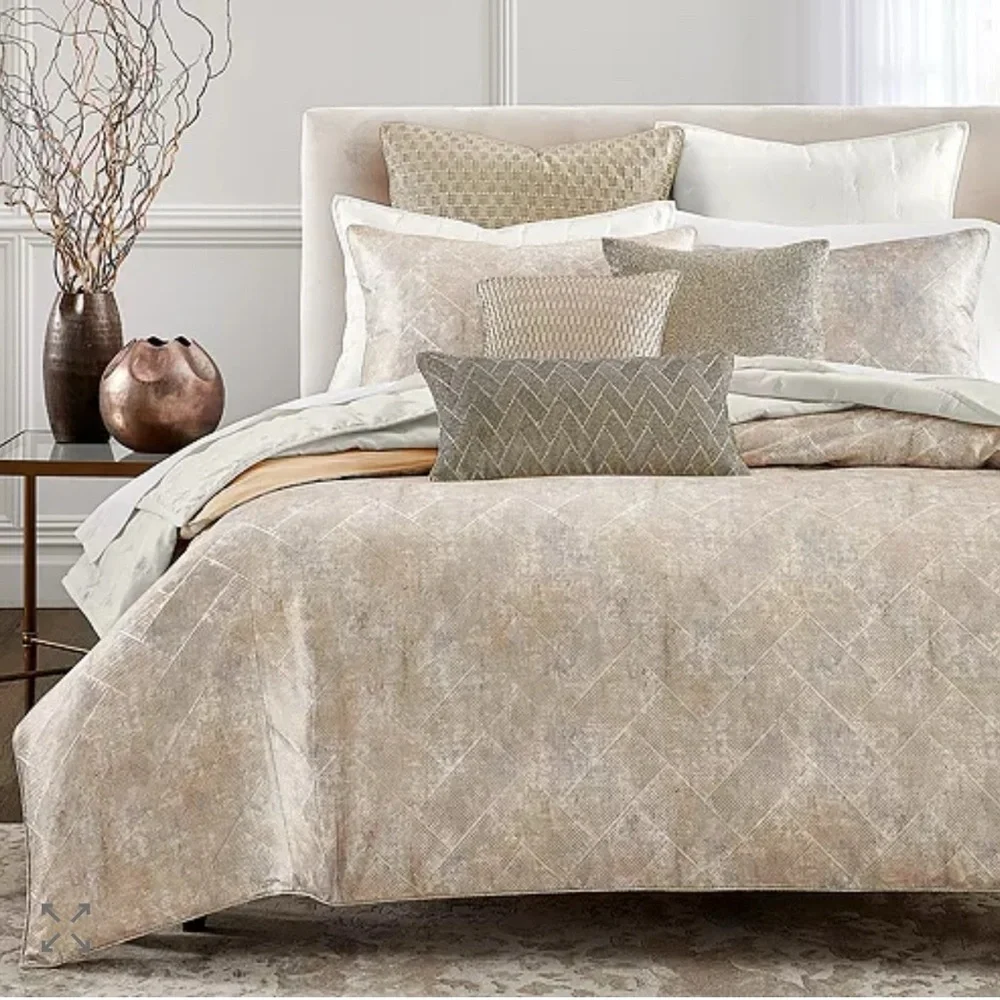 Hudson Park Collection Duvet includes Pillow Cases Sandstone